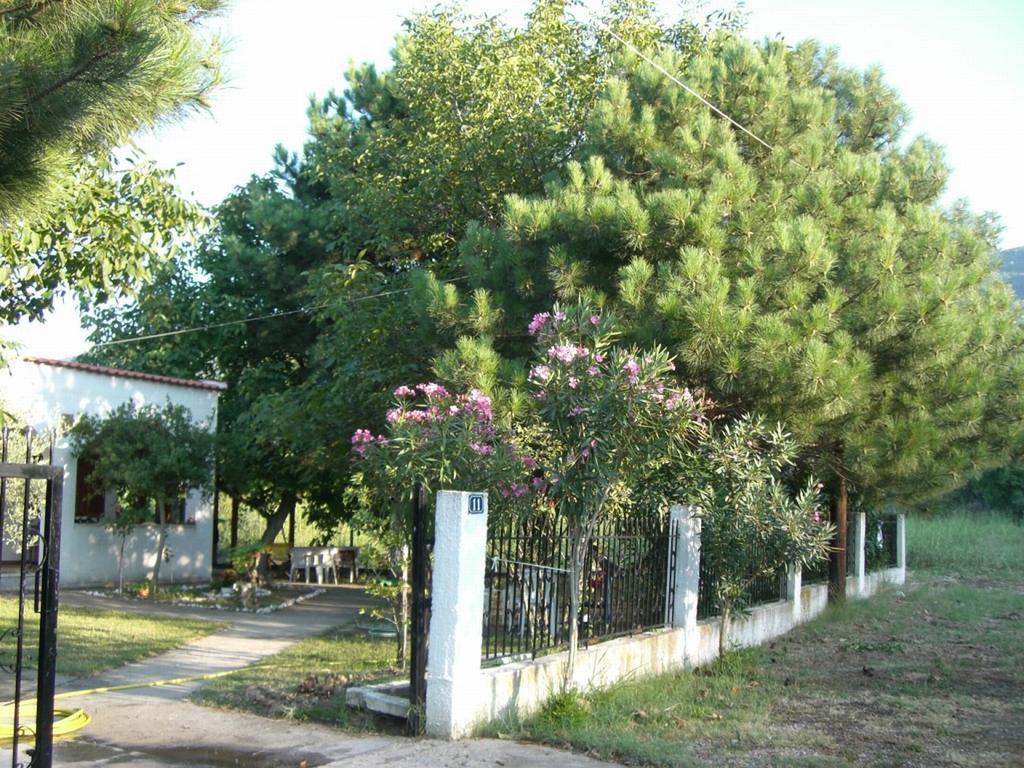 Garden Bungalow Valentina Stavros  Dış mekan fotoğraf